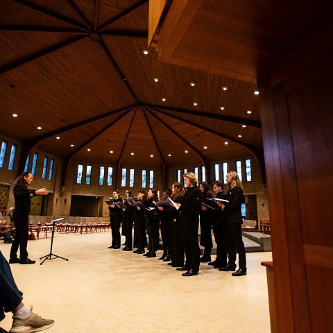 Bassen en baritons gezocht voor het Tilburgs Studentenkoor  / 